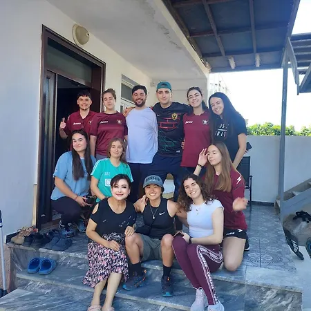 Hostel Friendship Dorms