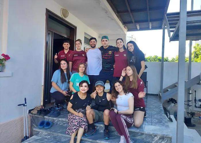 Hostel Friendship Dorms