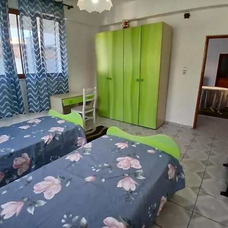 Hostel Friendship Dorms