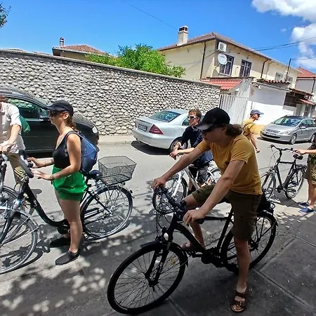 Hostel Friendship Dorms