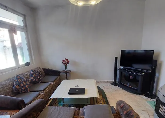 Friendship Dorms 호스텔 *